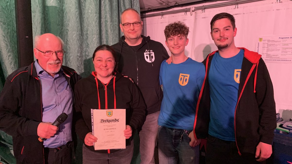 Bgm. Michael Haushahn, Jessica, Arne, Lönne, Ole Tüchsen. Mika fehlt auf dem Foto