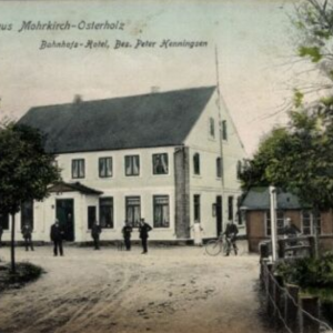 Das Bahnhofshotel mit Gastwirtschaft wurde am 01.01.1972, nach einem Betrieb von etwa 90 Jahren, geschlossen. Das Saalgebäude wurde 1978 abgebrochen. Heute sind im Hauptgebäude Wohnungen.