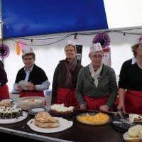 DRK verkauft am Sonntag selbstgemachte Torten