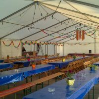 2013 Festzelt ist aufgebaut
