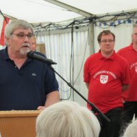 2016 Bgm. Karl-J. Peters eröffnet das Dorffest.